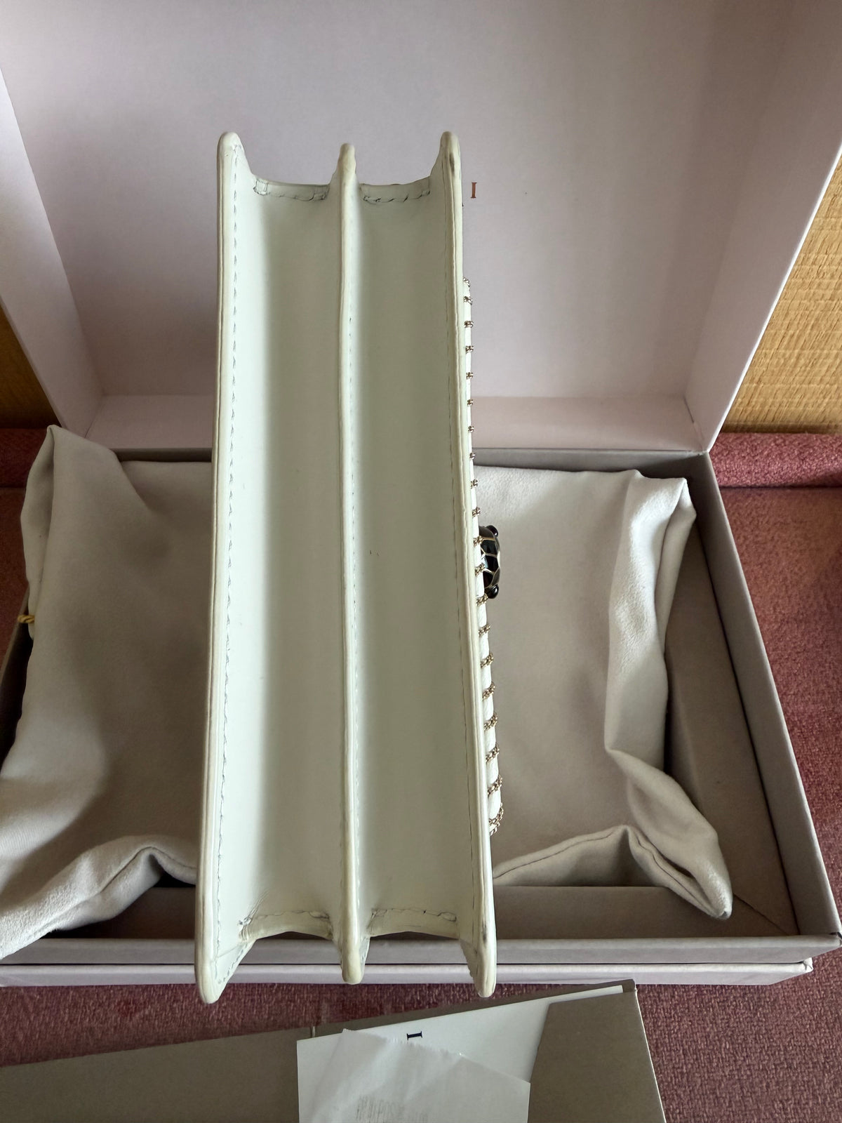 BVLGARI  Serpenti -Sac à chaîne en cuir Blanc -Excellent état
