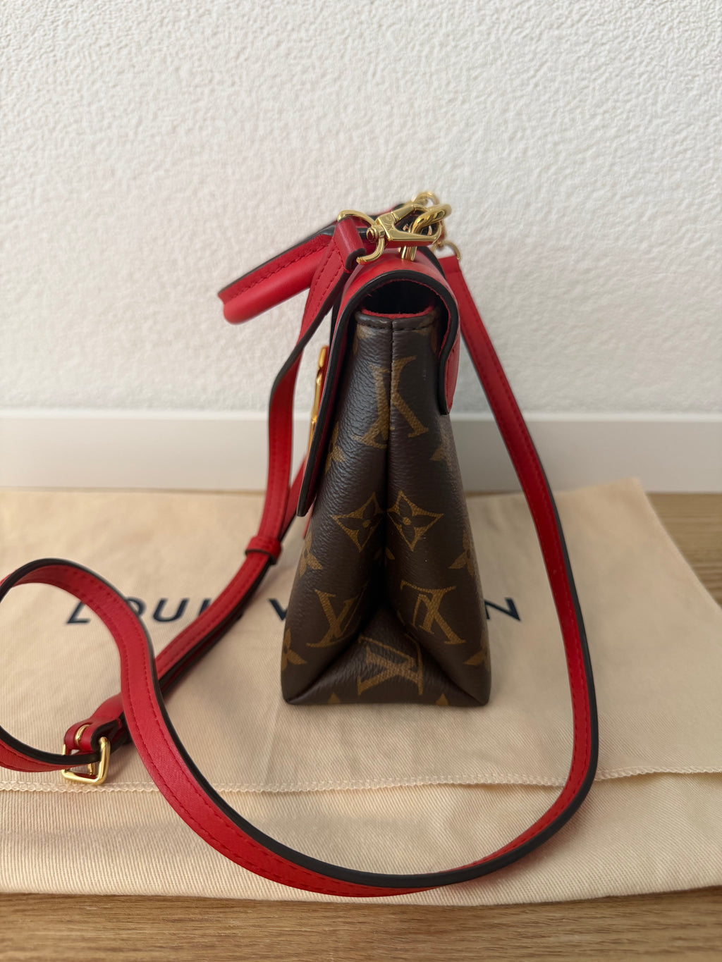 Louis Vuitton- Sac locky BB