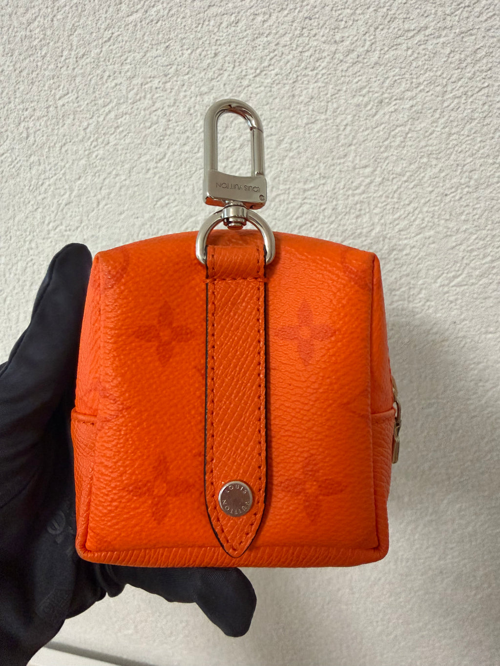 Louis Vuitton – Porte-monnaie cube