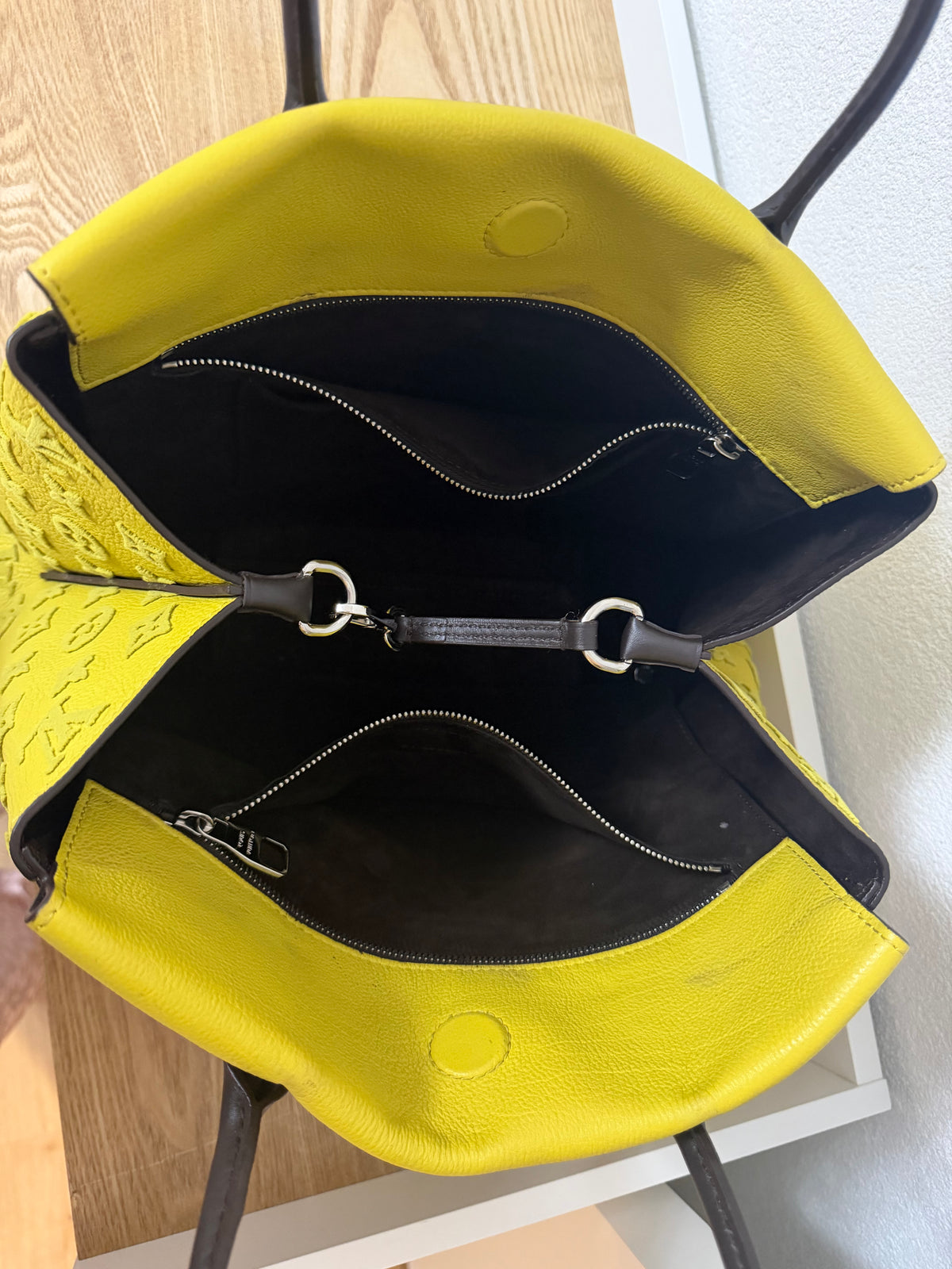 Louis Vuitton- Sac à main en cuir
