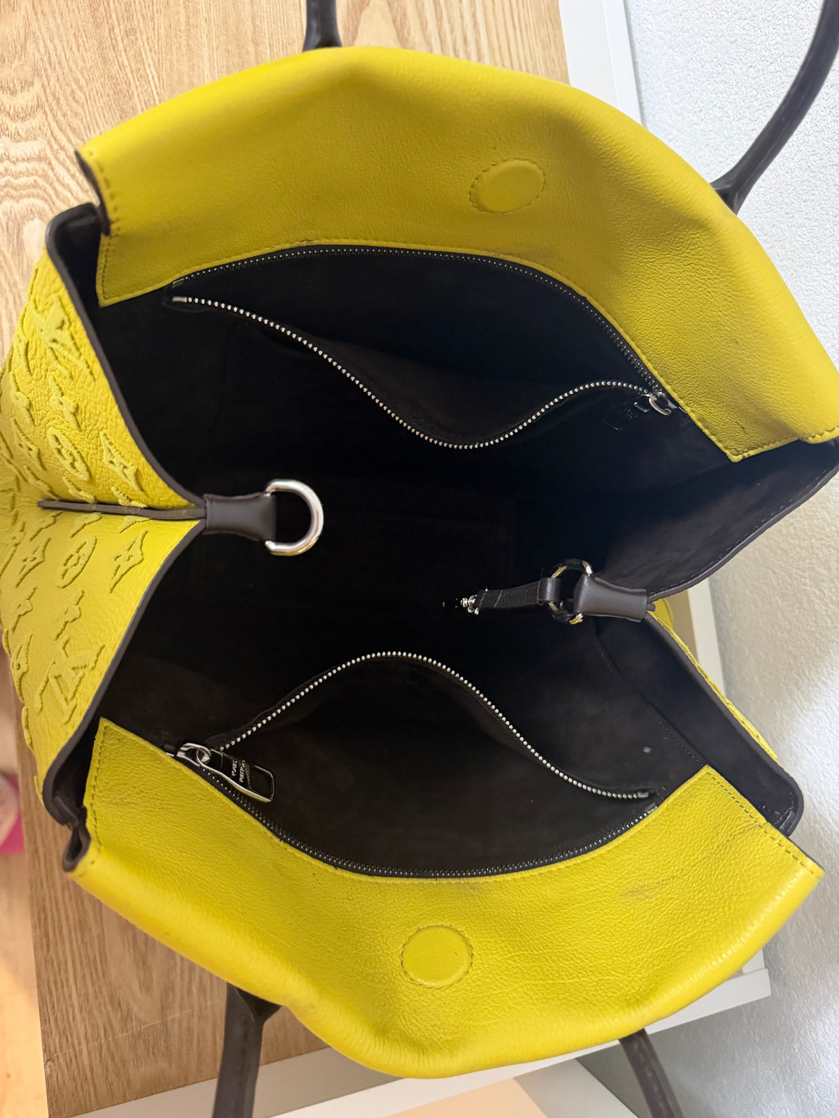 Louis Vuitton- Sac à main en cuir