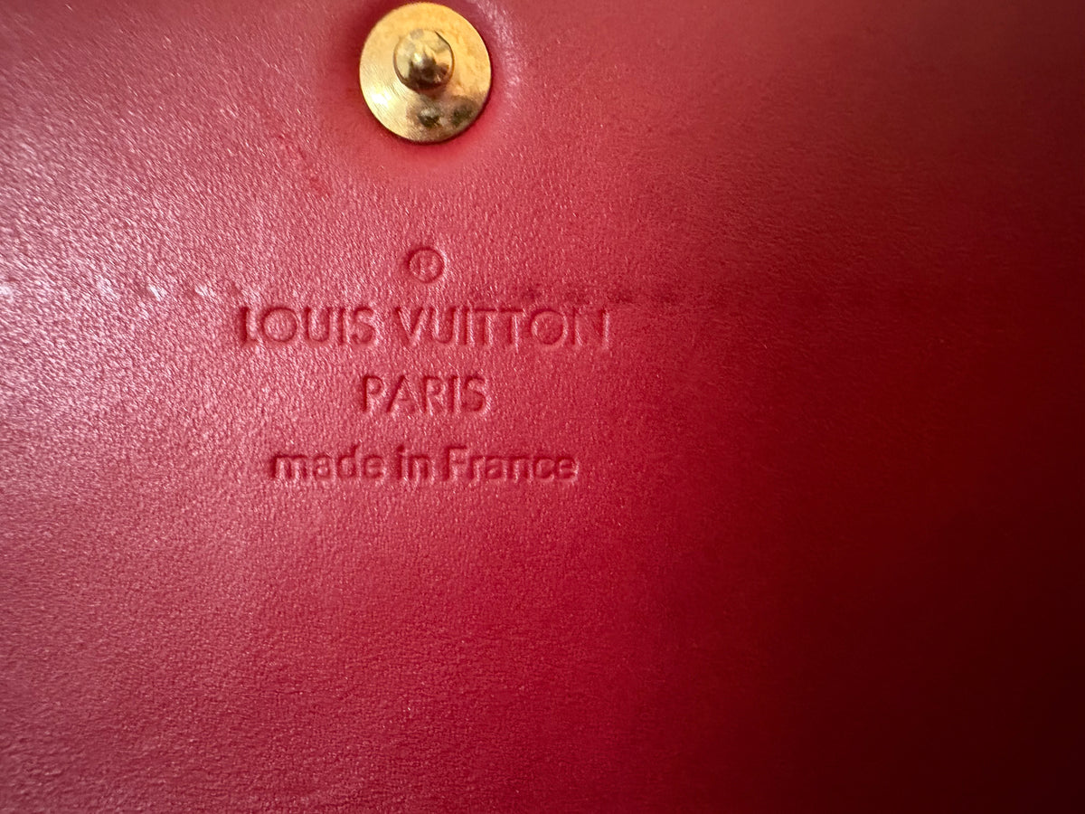 Portefeuille Louis Vuitton en cuir verni Monogram rouge